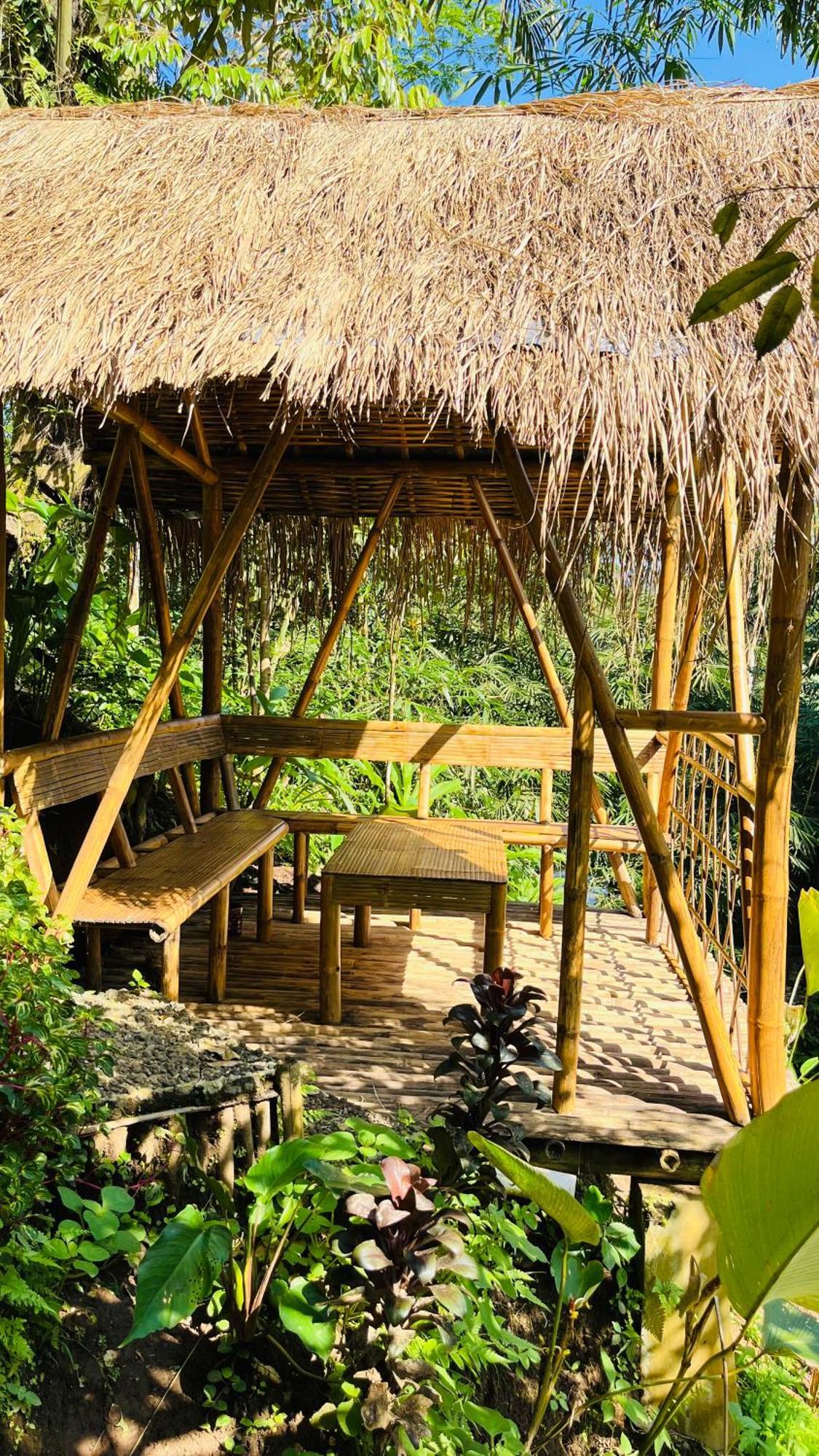 El Bamboo Guesthouse Jambu  Extérieur photo
