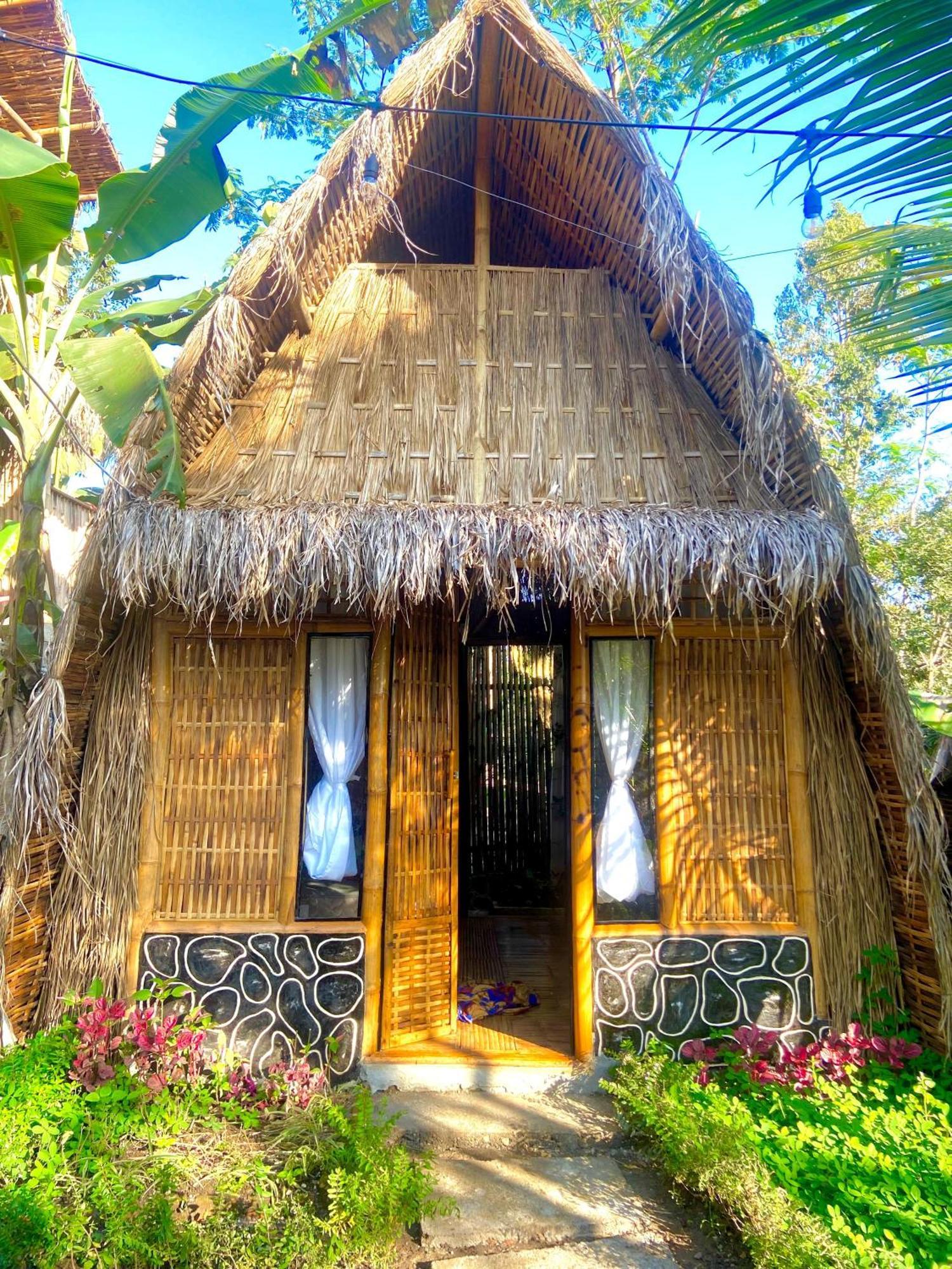 El Bamboo Guesthouse Jambu  Extérieur photo